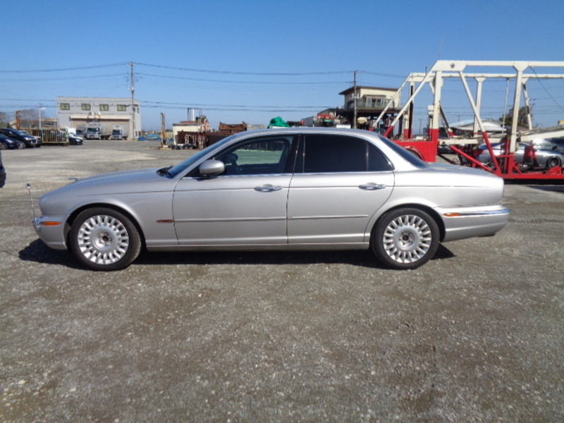 XJ6