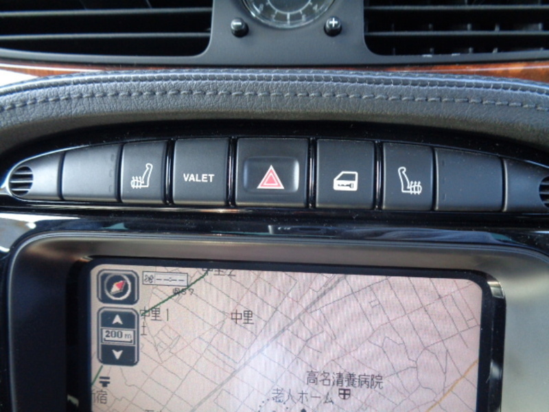 XJ6