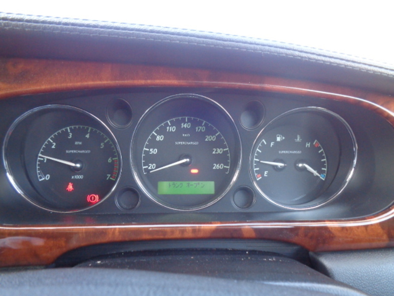 XJ6