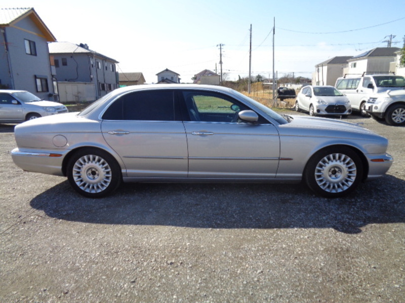 XJ6