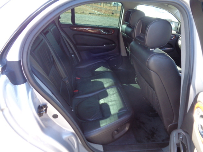 XJ6