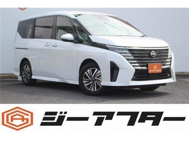 NISSAN SERENA