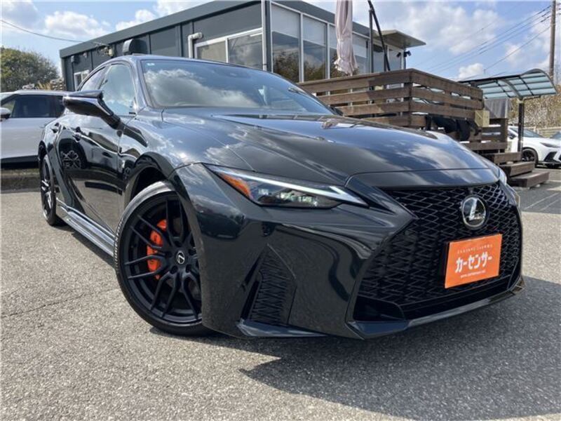 LEXUS IS
