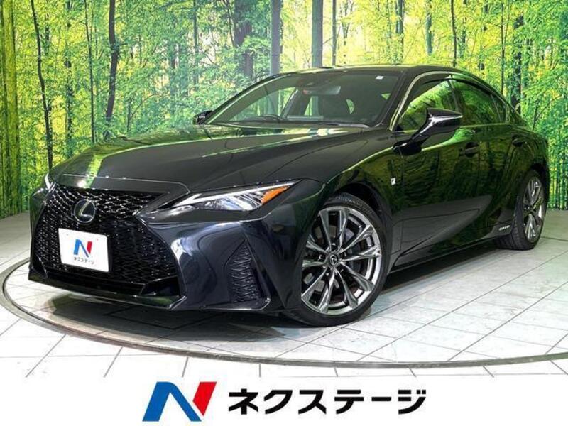 LEXUS IS