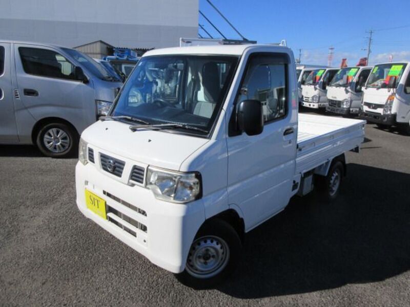 NISSAN NT100 CLIPPER