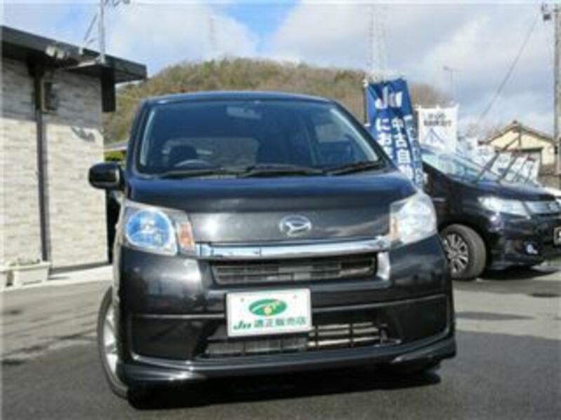 DAIHATSU　MOVE