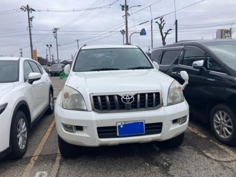 TOYOTA LAND CRUISER PRADO
