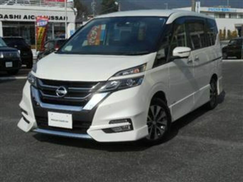 NISSAN　SERENA