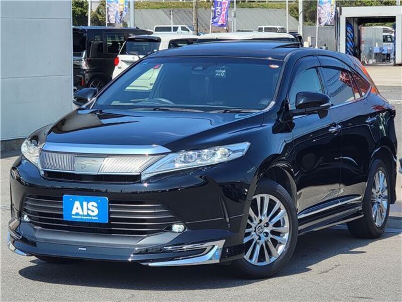 TOYOTA HARRIER