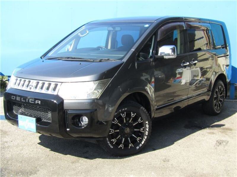 MITSUBISHI DELICA D5