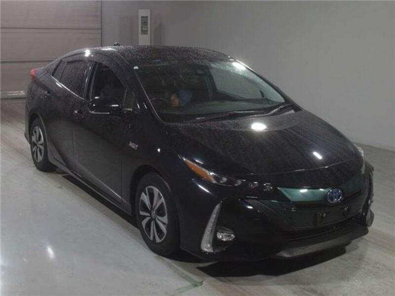 TOYOTA PRIUS PHV