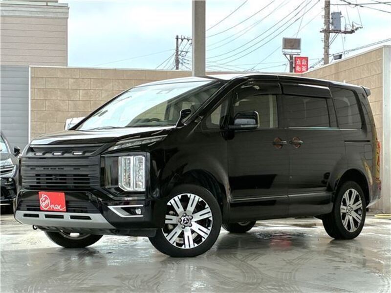 MITSUBISHI DELICA D5