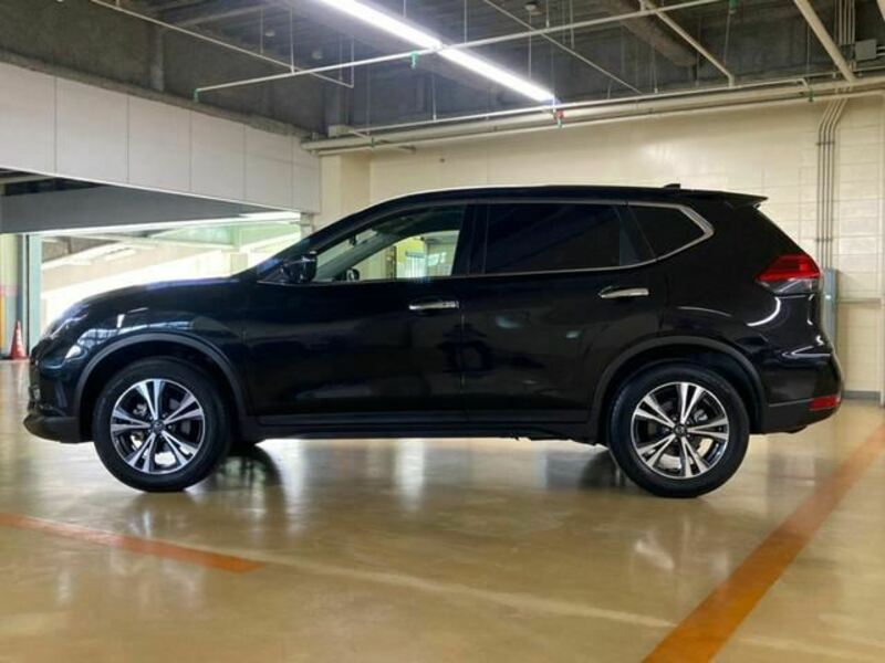 X-TRAIL-4