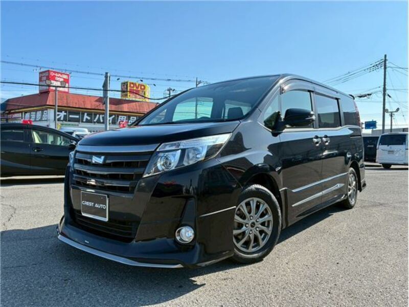 TOYOTA NOAH