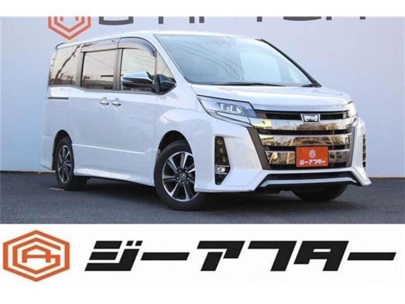 TOYOTA NOAH