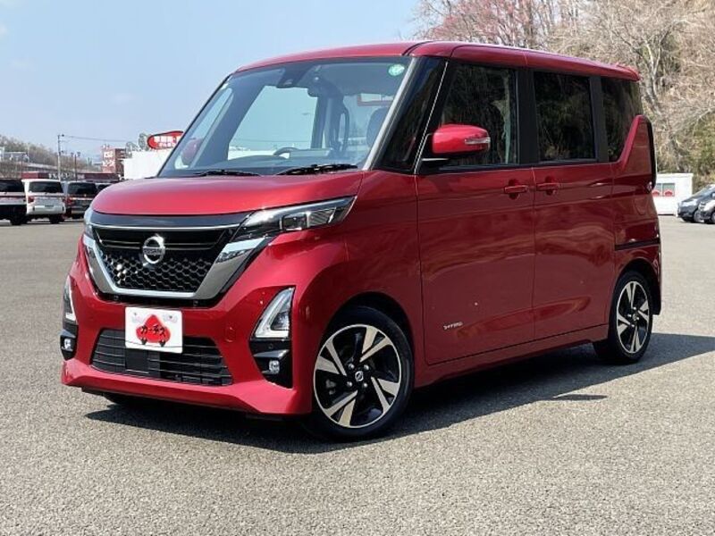 NISSAN ROOX