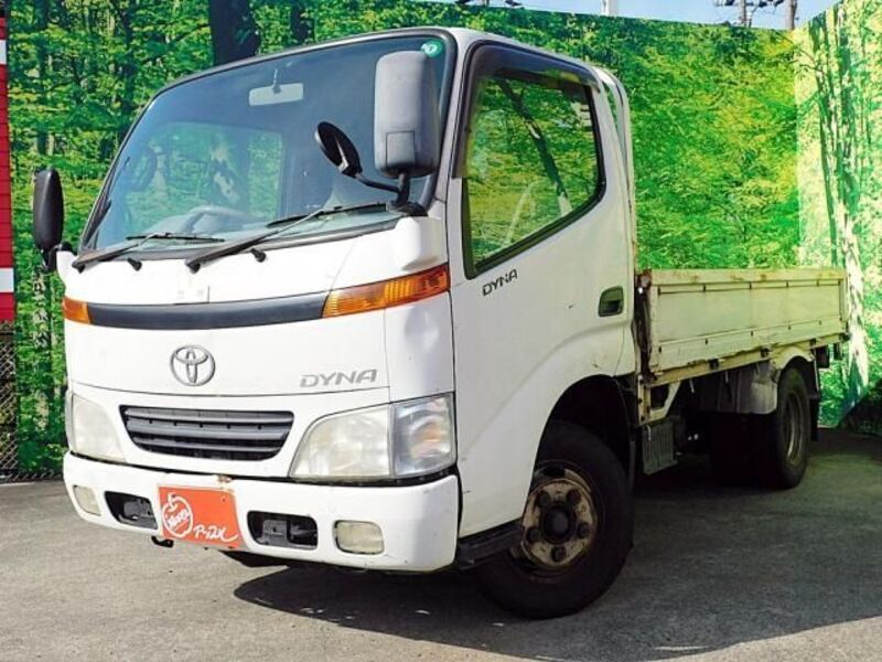 TOYOTA DYNA