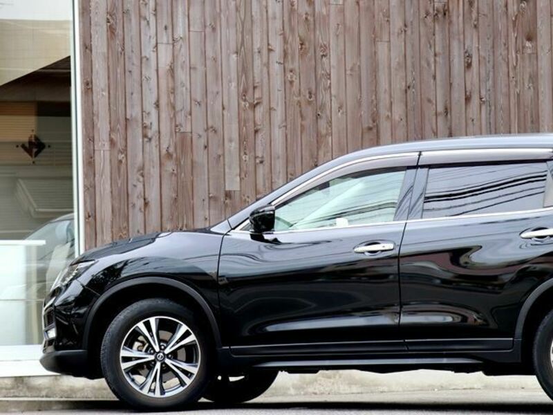 X-TRAIL-7