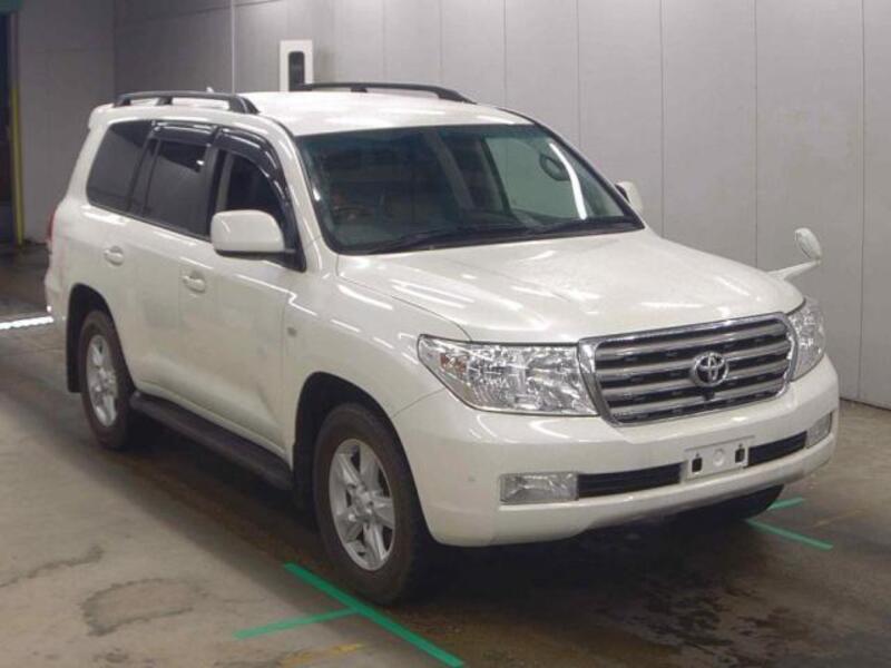 TOYOTA LAND CRUISER