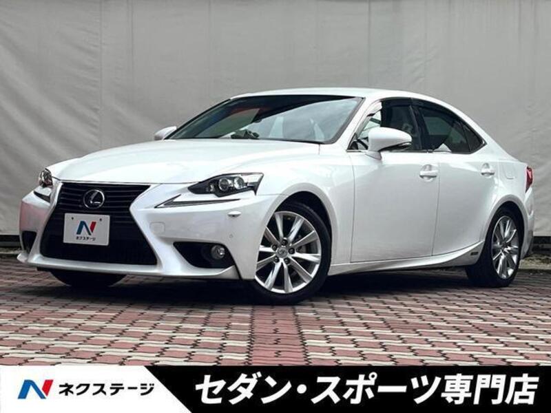 LEXUS IS