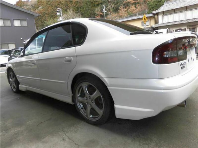 LEGACY B4