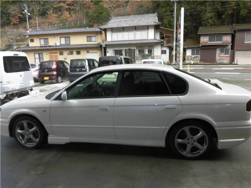 LEGACY B4