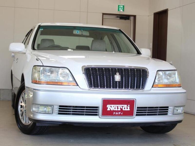 TOYOTA CROWN MAJESTA