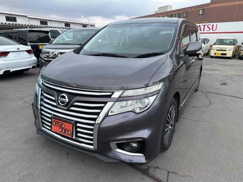 NISSAN ELGRAND