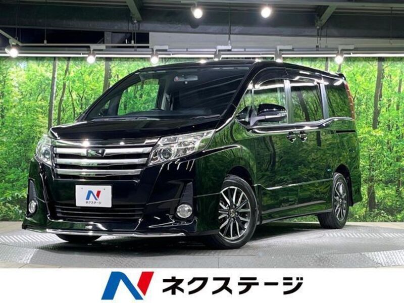 TOYOTA NOAH