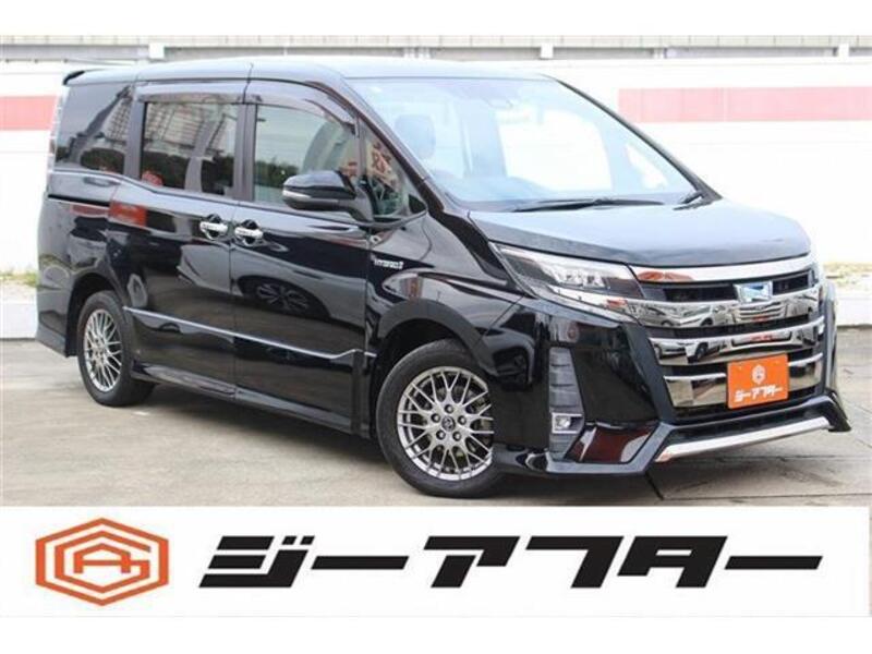 TOYOTA NOAH