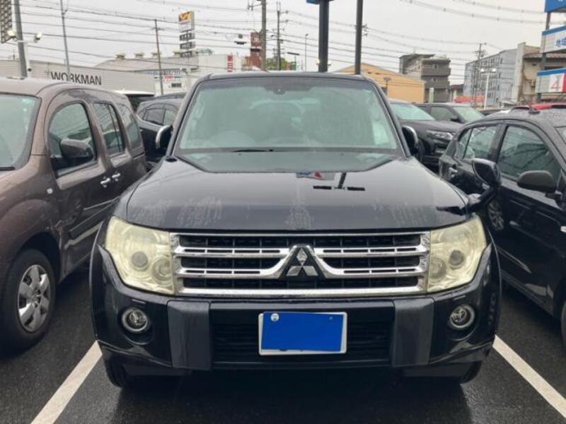 MITSUBISHI PAJERO