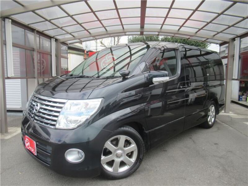 NISSAN ELGRAND