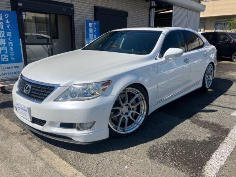 LEXUS LS
