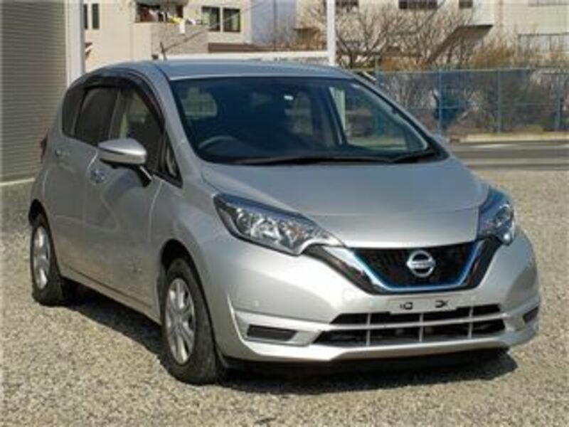 NISSAN　NOTE