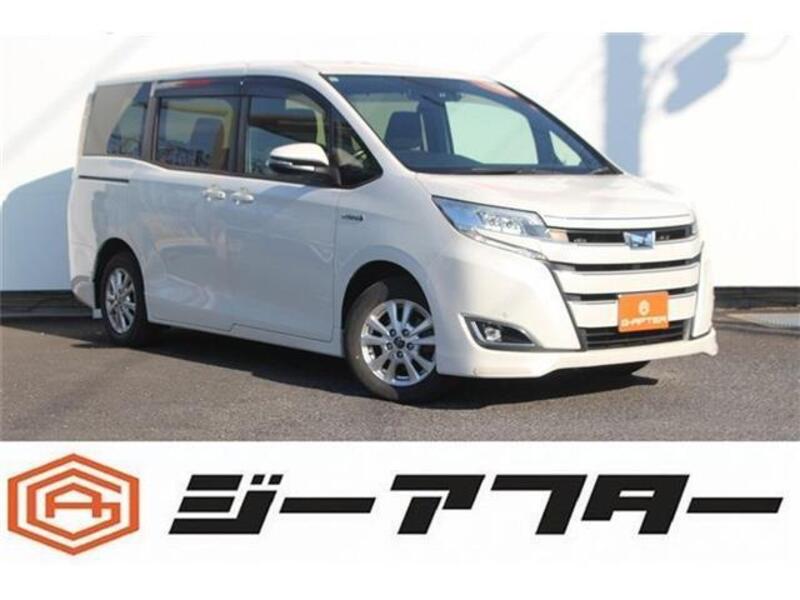 TOYOTA NOAH