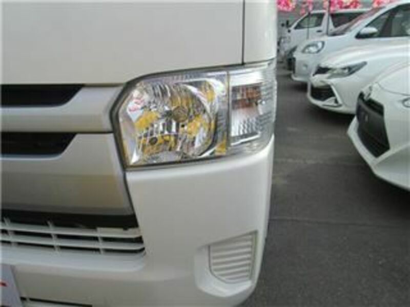 HIACE VAN-26