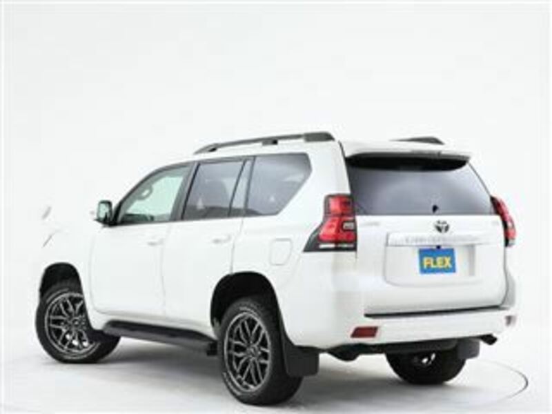 LAND CRUISER PRADO-3