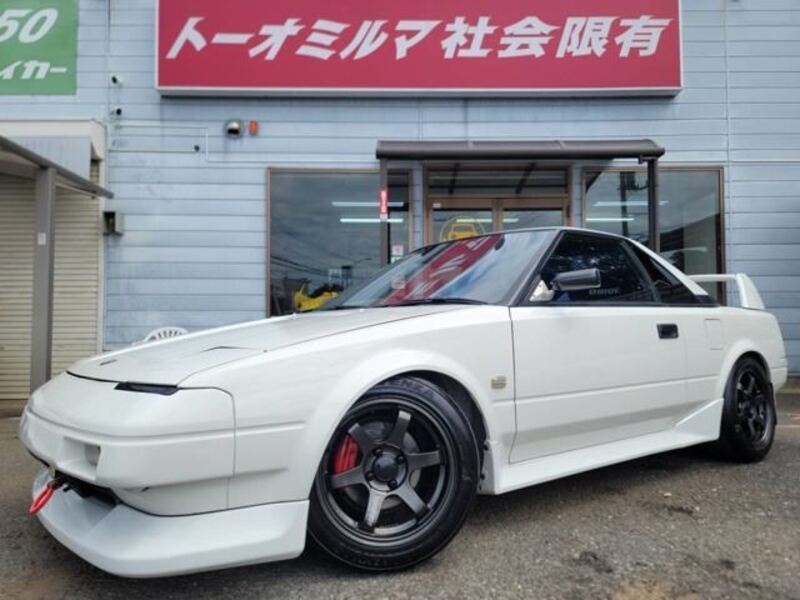 TOYOTA MR2