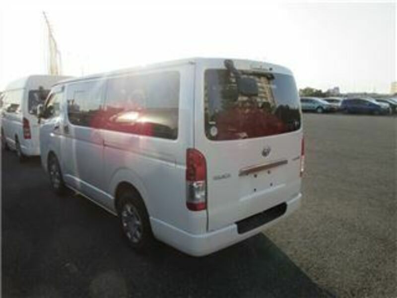 HIACE VAN-1