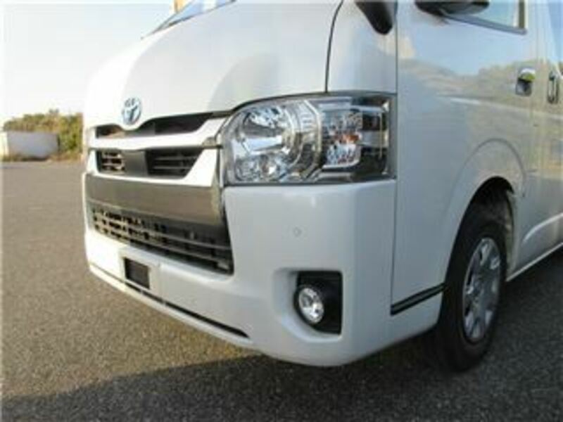 HIACE VAN-8