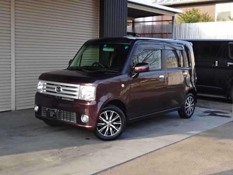 DAIHATSU MOVE CONTE