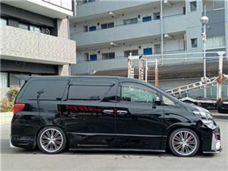 VELLFIRE-4