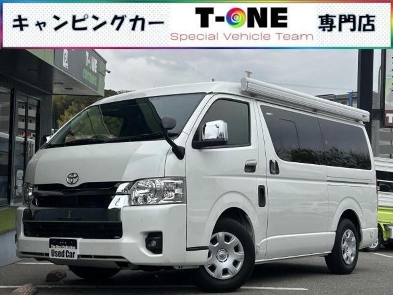 TOYOTA HIACE WAGON