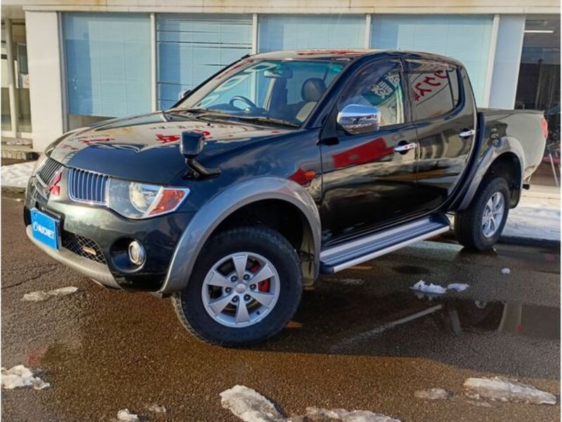 MITSUBISHI TRITON