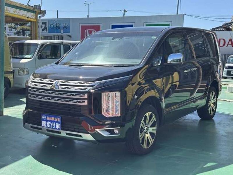 MITSUBISHI DELICA D5