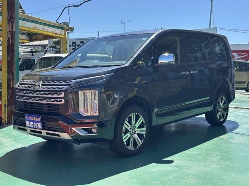 MITSUBISHI DELICA D5