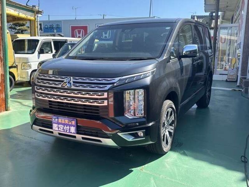 MITSUBISHI DELICA D5