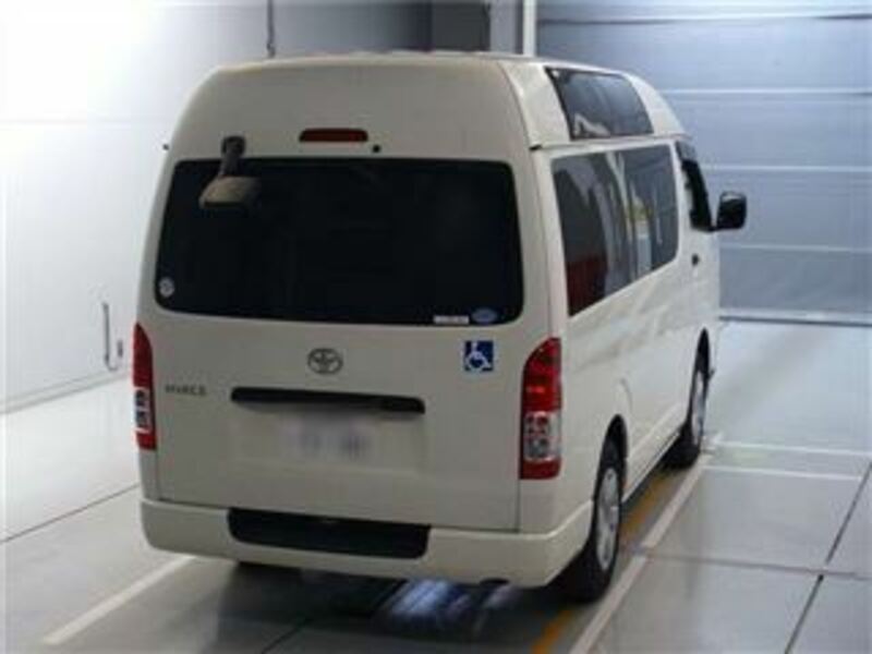 HIACE VAN-1