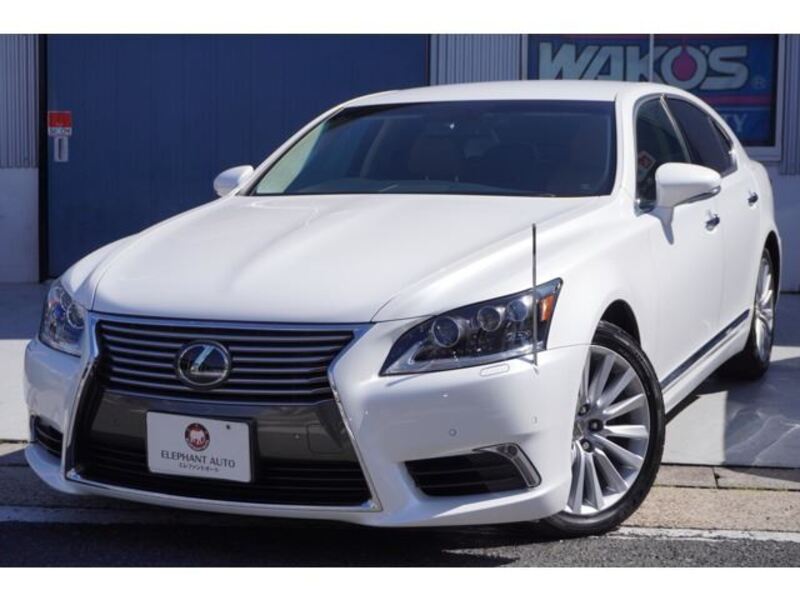 LEXUS LS