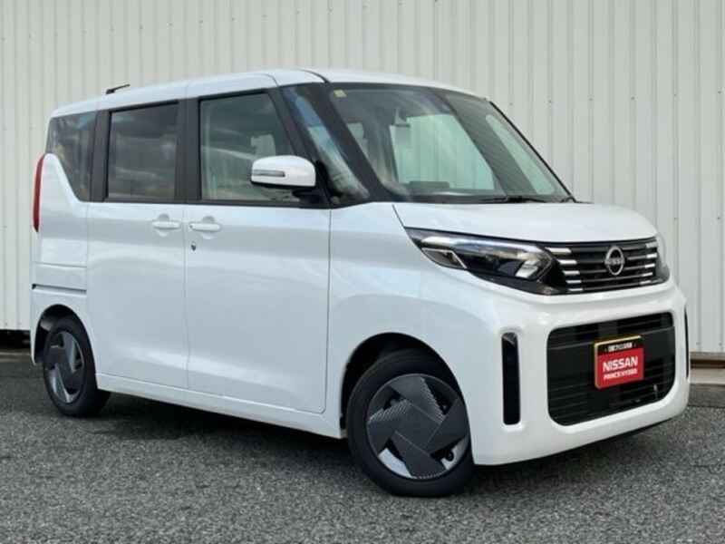 NISSAN ROOX